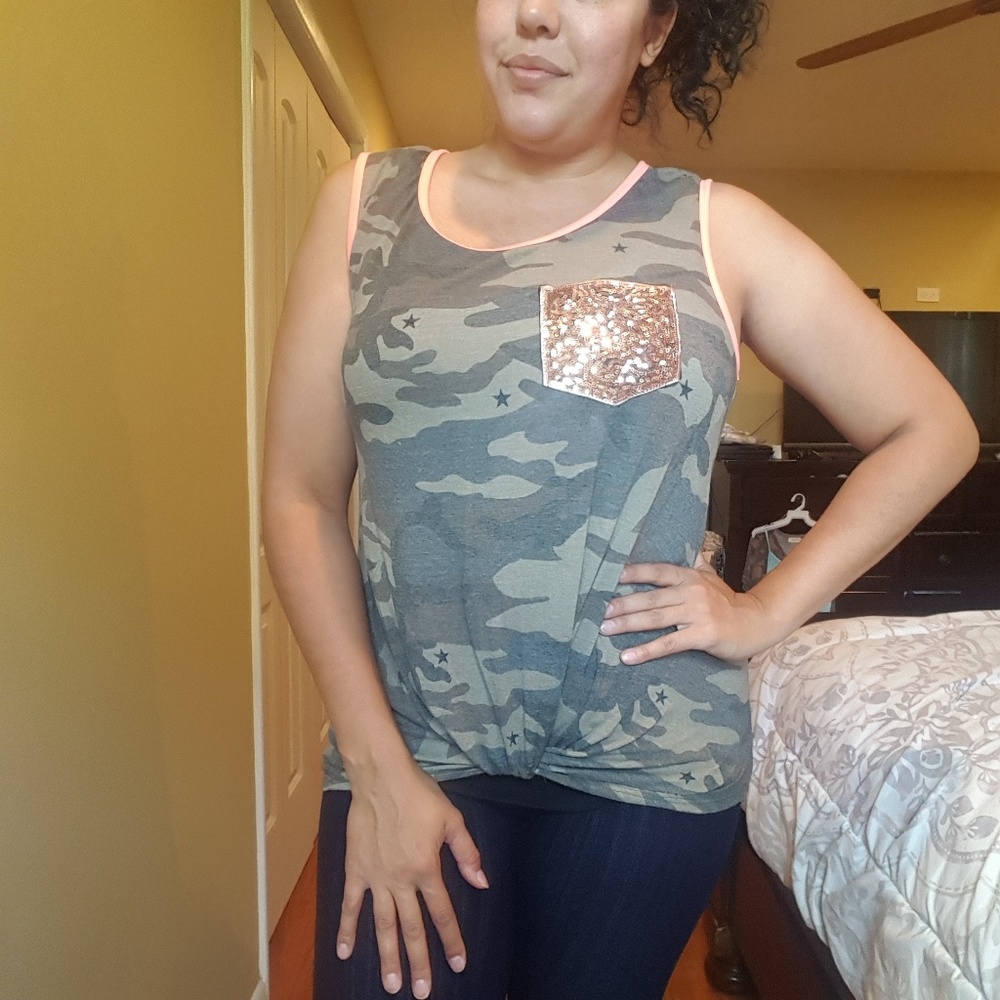 Last 1! Camo Sequin Pocket Coral Tank - Picture 4 of 5